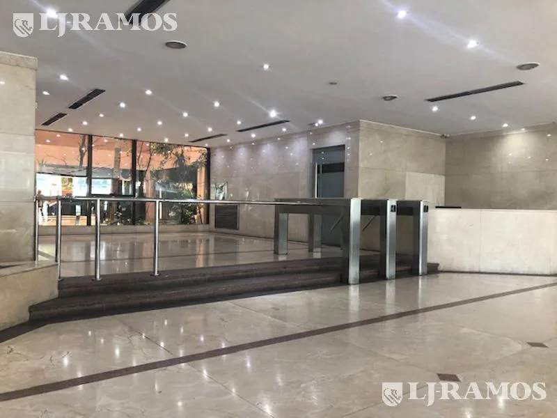 Alquiler de oficina de 575 m2 en Vicente López foto 3
