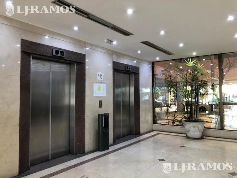 Alquiler de oficina de 575 m2 en Vicente López foto 5