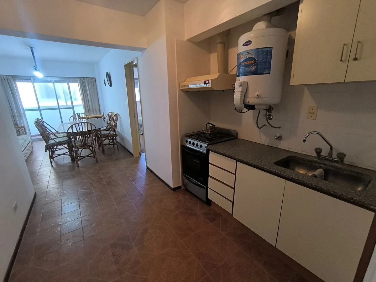 Venta Departamento 2 ambientes c/Cochera Habana 2 foto 4