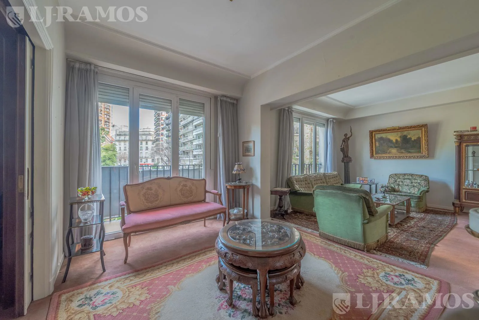 Recoleta. Plaza Vicente Lopez. vista a plaza. Sup. 220.45 m2 foto 3