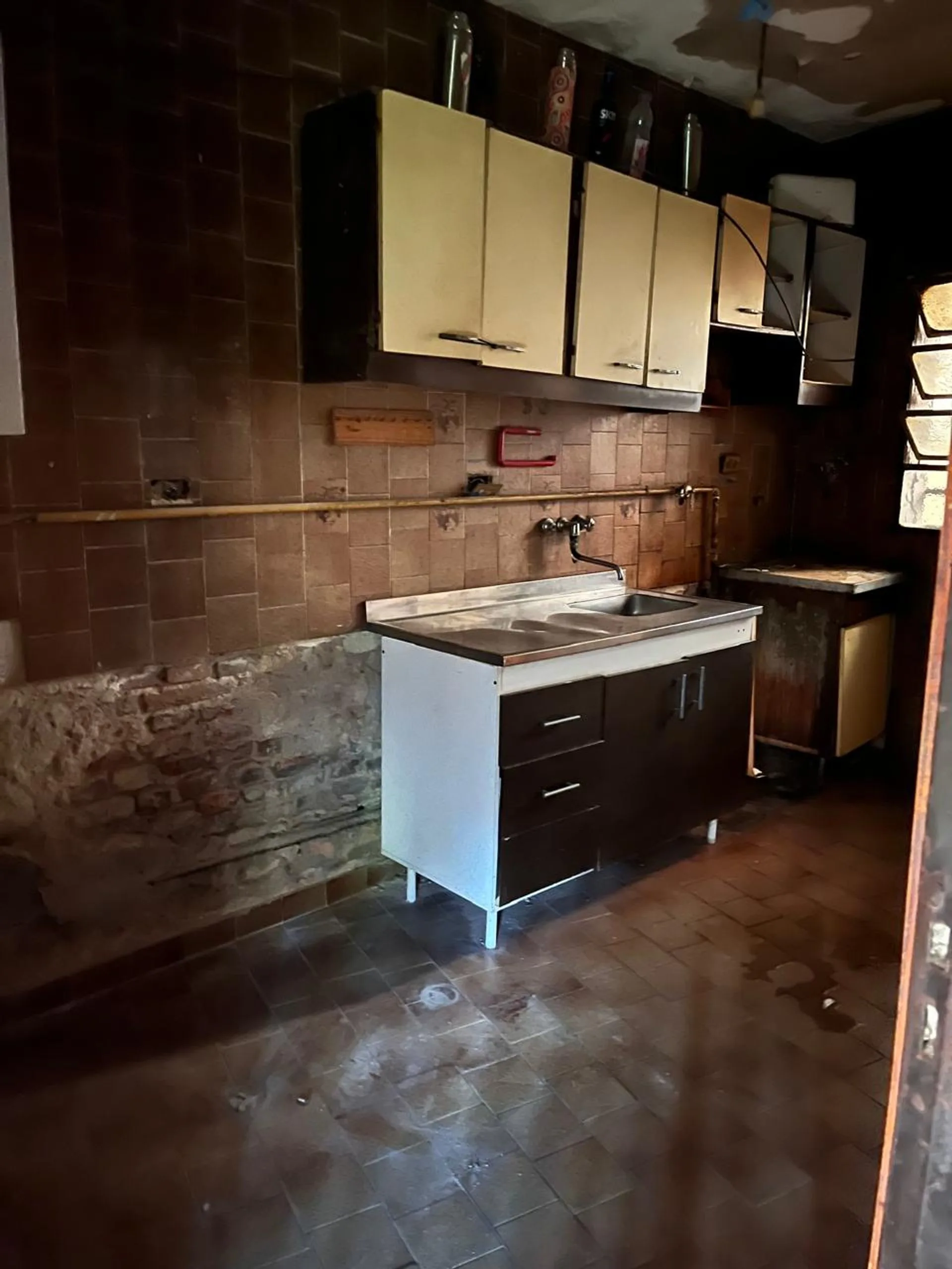 VENTA CASA A RECICLAR ESPAÑA Y HOSPITALES foto 4