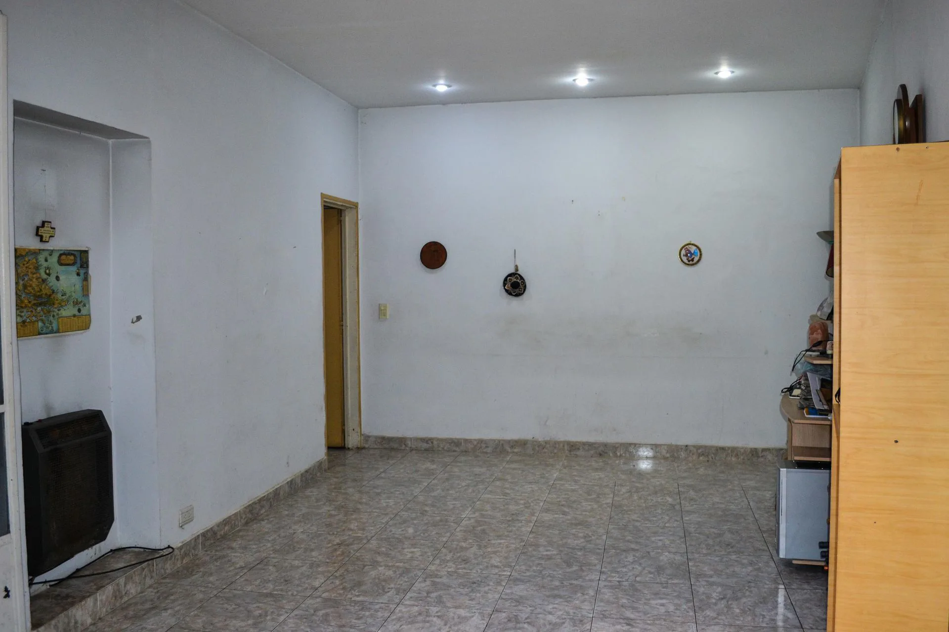 VENTA PH 2AMB C/PATIO+TERRAZA SOBRE CALLE INCLAN foto 5