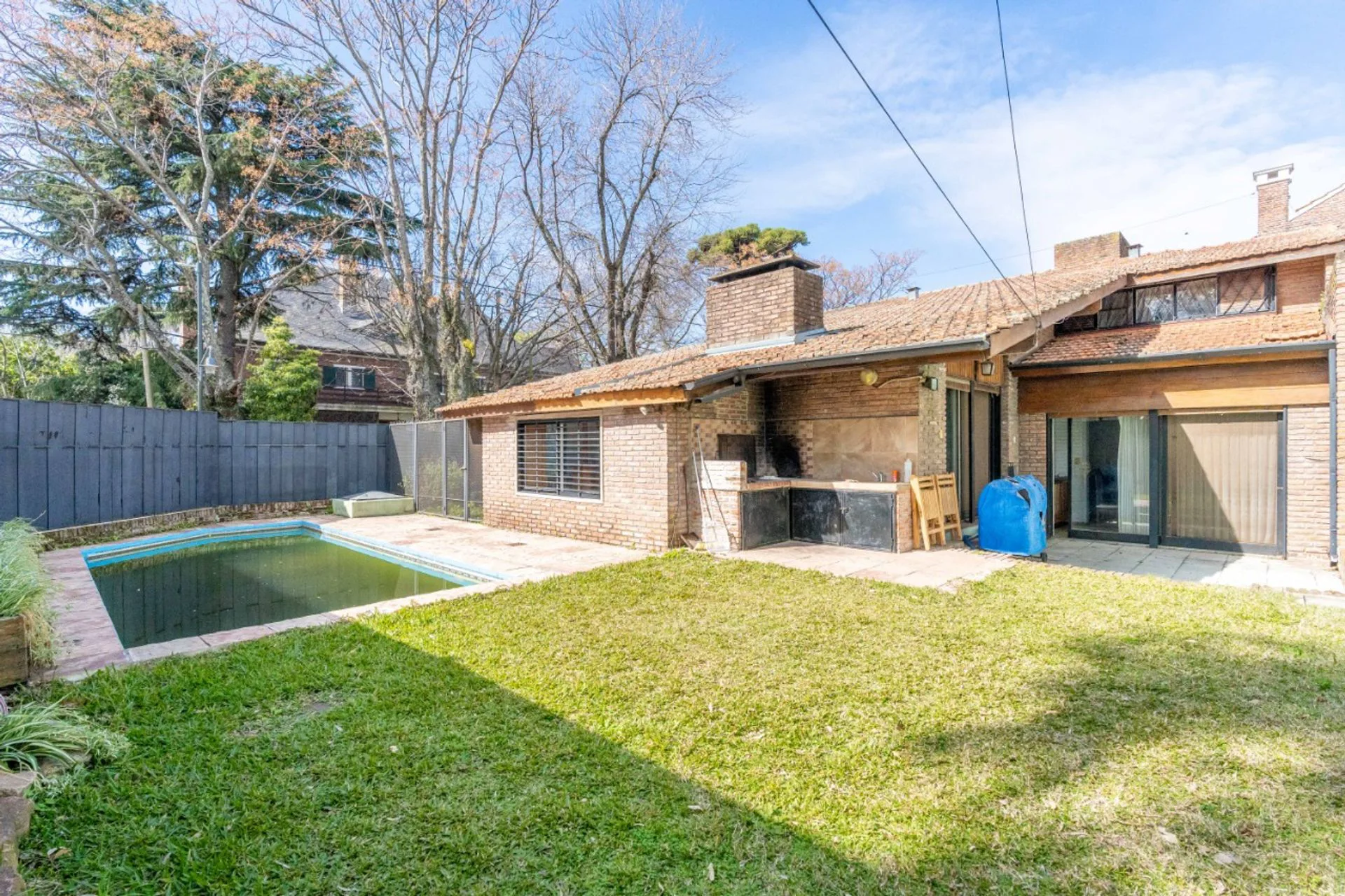 Venta Casa 6 Ambientes Martinez con Pileta/Jardin foto 3