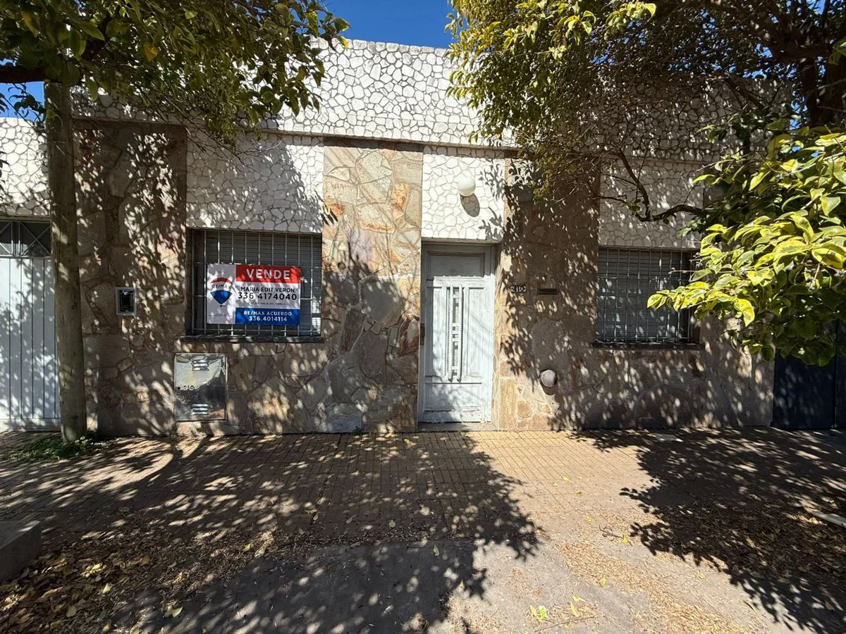 VENTA DE CASA A REMODELAR EN SAN NICOLAS DE LOS A. foto 3