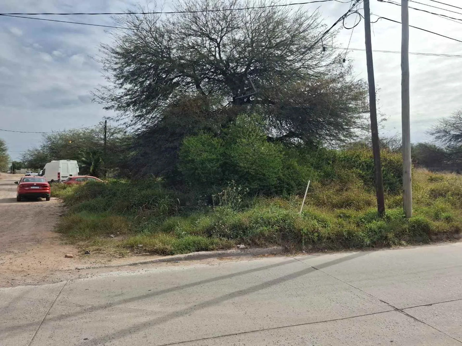 Venta de terreno foto 2