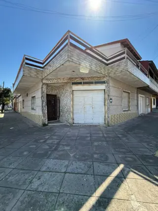 Local En Alquiler, Esquina Olleros y Cerrito, La Tablada foto 1