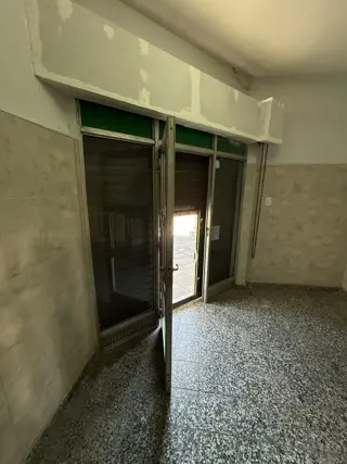 Local En Alquiler, Esquina Olleros y Cerrito, La Tablada foto 4