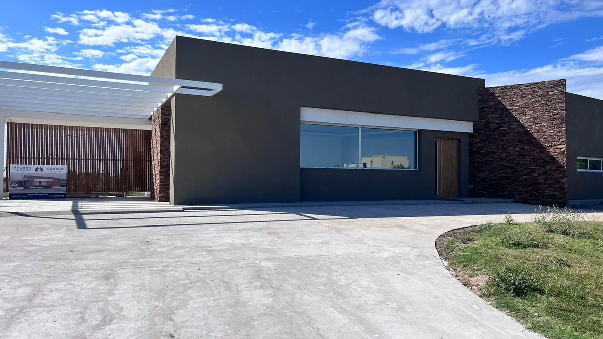 VENTA casa 4 ambientes a estrenar San Sebastian