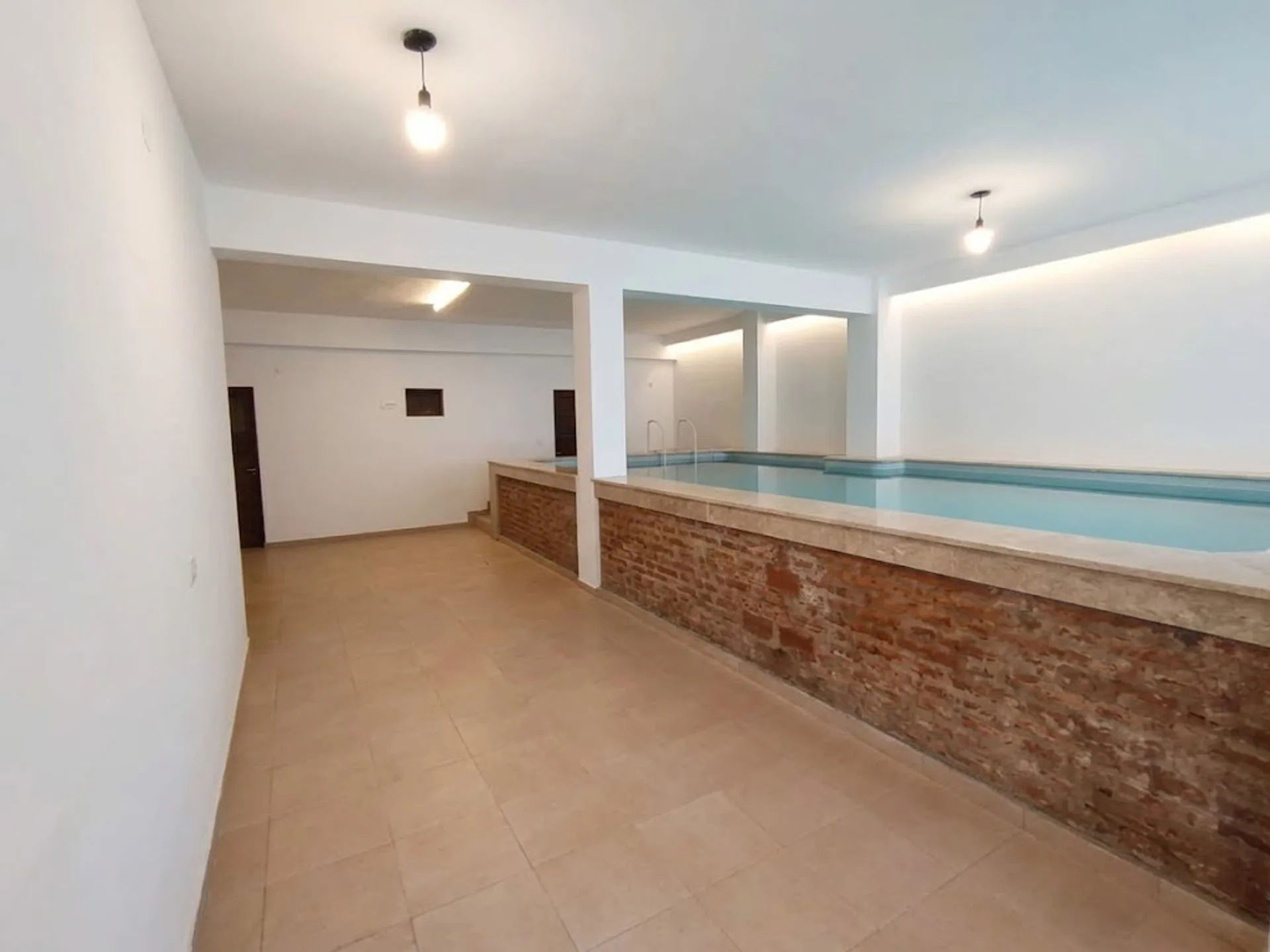 VENTA DE HOSTAL EN LA BANDA SANTIAGO DEL ESTERO foto 2