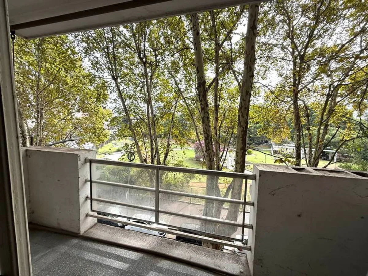 VENTA MONOAMBIENTE COLEGIALES C/BALCON FTE. PLAZA