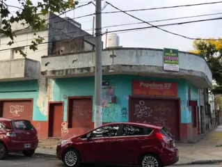 LOCALES COMERCIALES VENTA EN BLOCK O POR SEPARADO foto 1