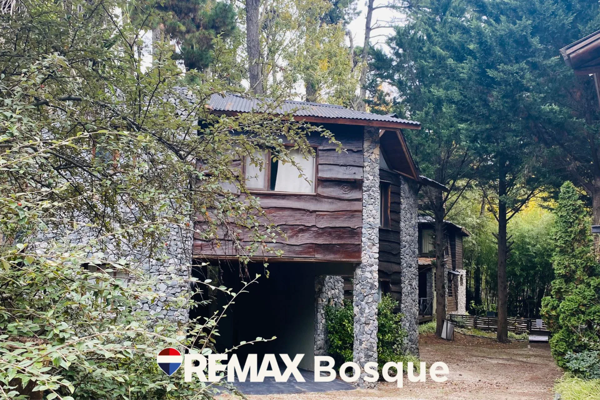 Venta Complejo de 6 cabañas Mar Azul foto 3