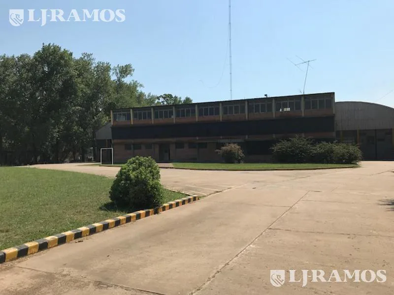 Depósito en Venta en Campana foto 3