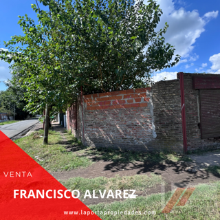 LOTE COMERCIAL A LA VENTA foto 1