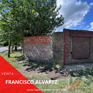 LOTE COMERCIAL A LA VENTA foto 2