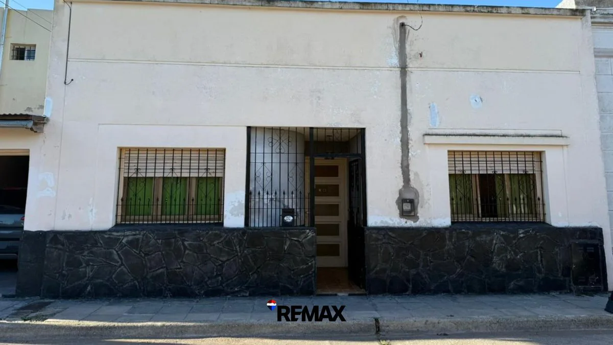 CASA EN VENTA DOS DORM . 7 DE MARZO 212 PTA ALTA foto 2