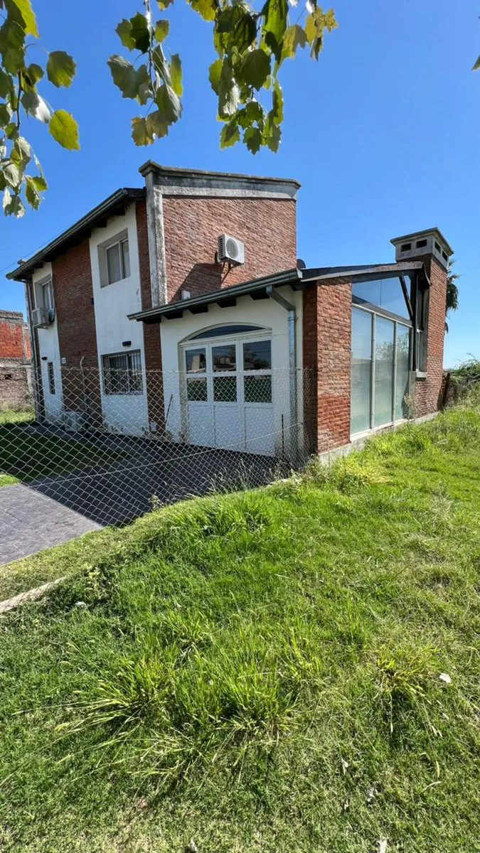 VENTA CASA DE 3 DORMITORIOS EN TIERRA DE SUEÑOS 3 foto 4
