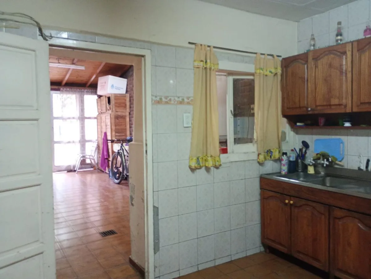 VENTA PROPIEDAD UNICA CON 2 CASAS EN DORREGO foto 4