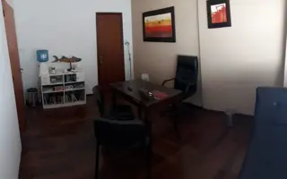 MUY LINDO CONSULTORIO/OFICINA SOBRE AV. POETA LUGONES foto 3