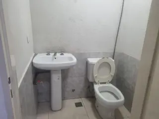 SE VENDE LOCAL EN CHACARITA foto 3