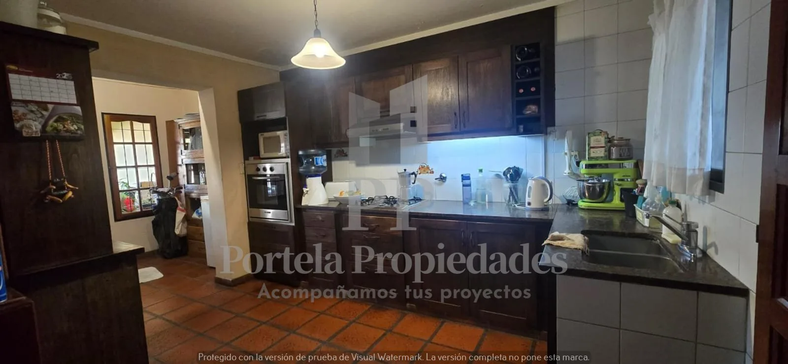 CASA 4 AMBIENTES CON PILETA Y FONDO CASTELAR SUR foto 4