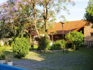 CHALET IMPECABLE CONSTRUCCION SOBRE 1000 MTS DE PARQUE foto 5