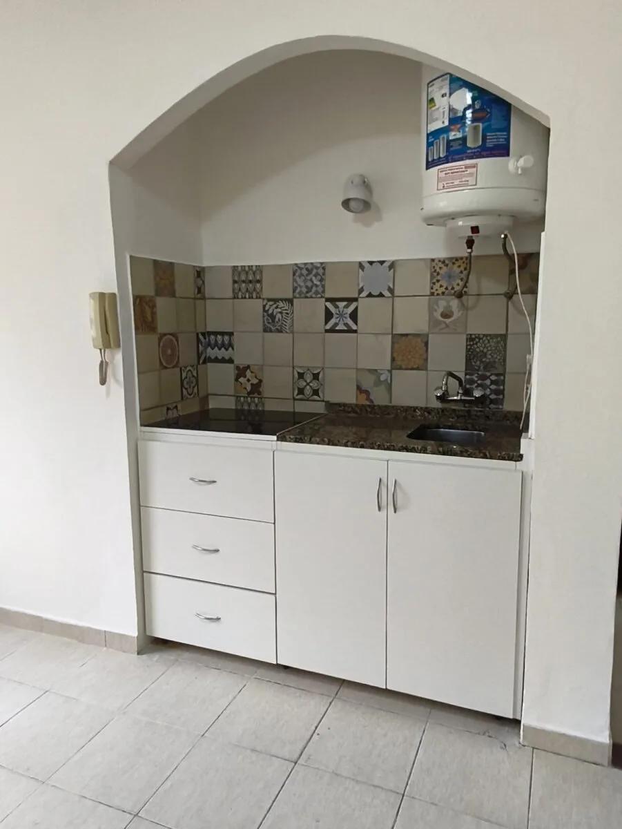 Monoambiente super equipado, reciclado a nuevo en Parque Centenario foto 4