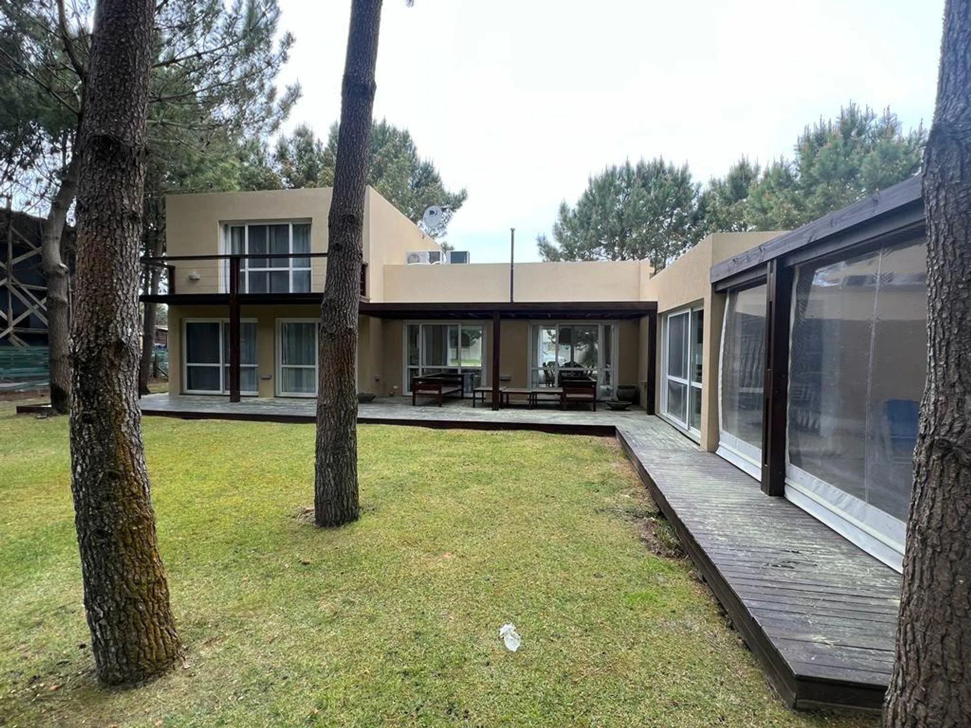 Casa sobre dos lotes Residencial I Costa Esmeralda foto 2