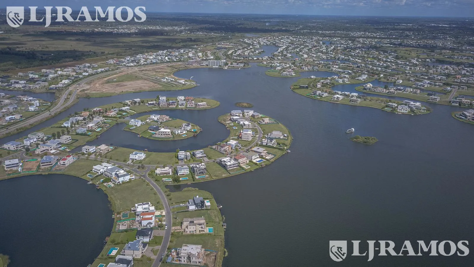 Terreno en Puertos del Lago - Barrio Riberas foto 2