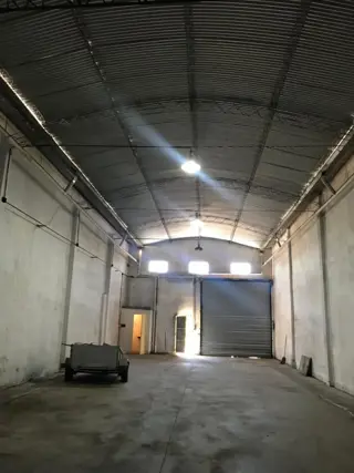 ALQUILER - GALPON 450 m2 - VILLA E. MADERO foto 1