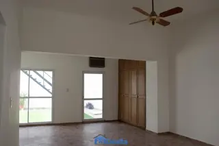Casa de 2 dormitorios en Villa María, barrio centro foto 5