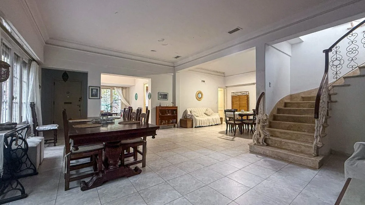 VENTA OPORTUNIDAD CASA 7 AMBIENTES PLAZA MITRE foto 5