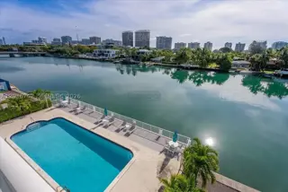 9381 E Bay Harbor Dr #404S 9300 foto 1