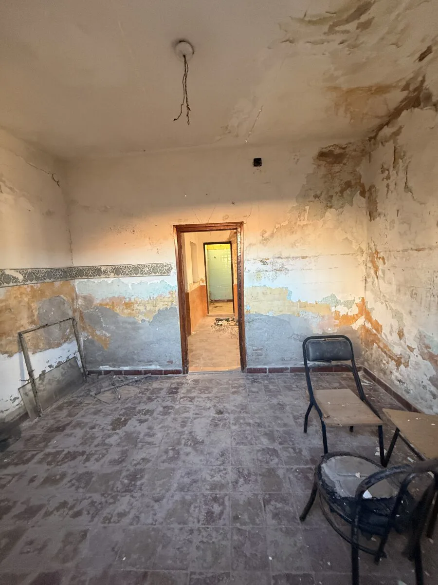 PROPIEDAD A DEMOLER O REFACCIONAR foto 5