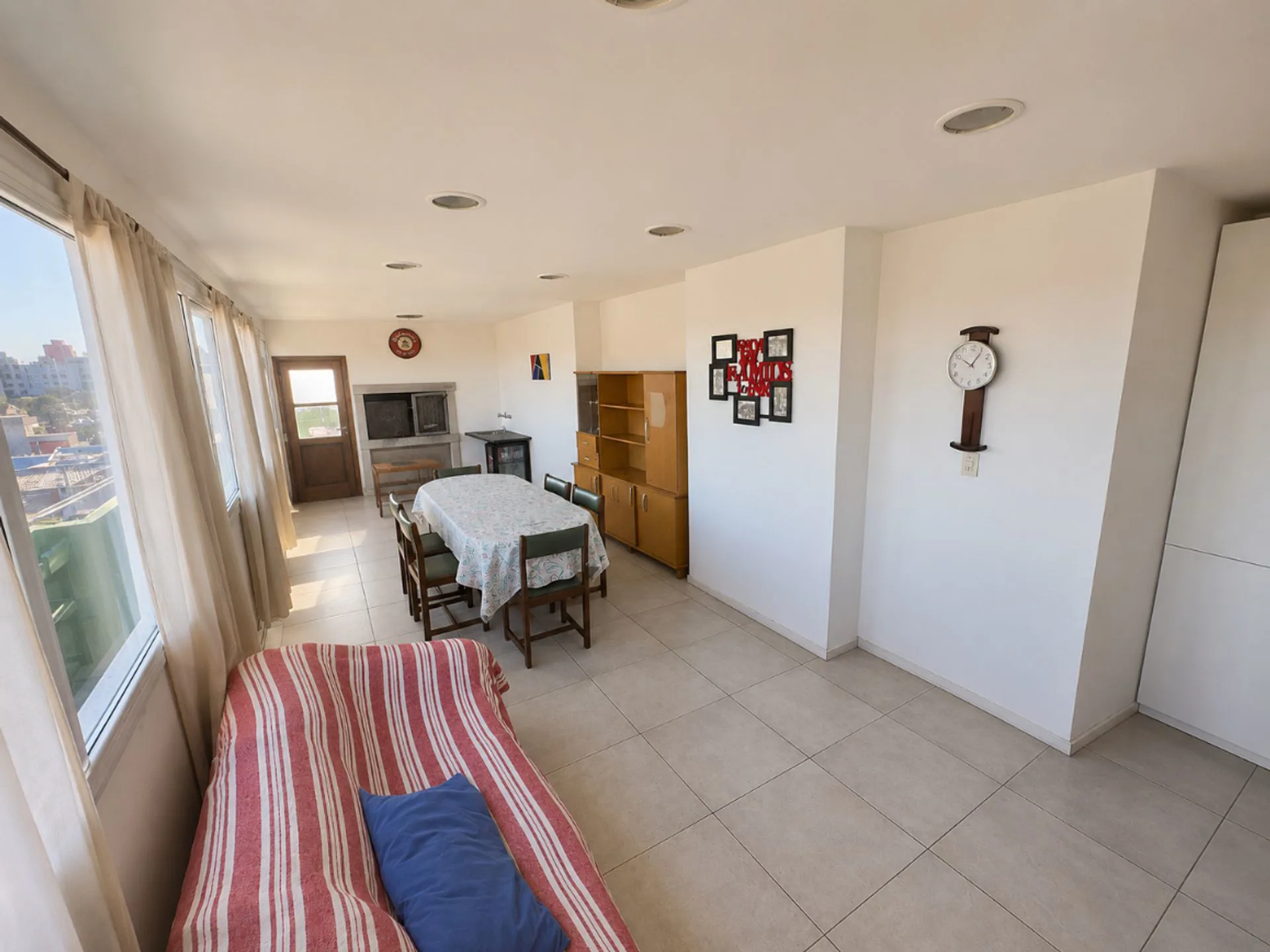 VENTA DEPARTAMENTO 4 AMB. CON COCHERA SAN JOSE foto 3