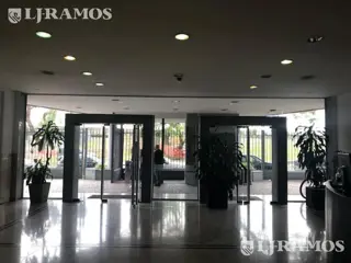 Edificio Comercial en Florida Oeste foto 3