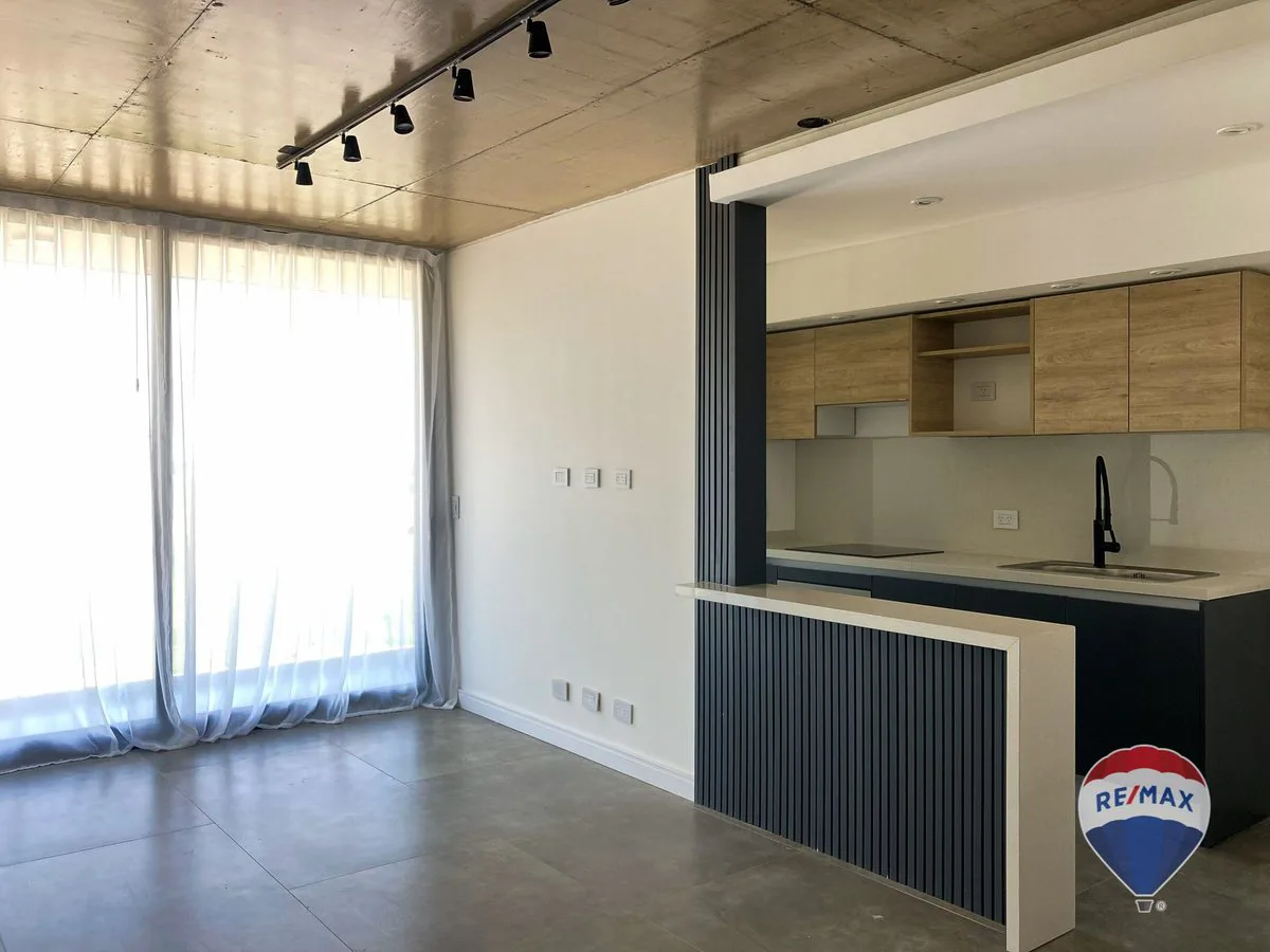 DEPARTAMENTO 2 AMBIENTES CON BALCON CANNING VENTA foto 3