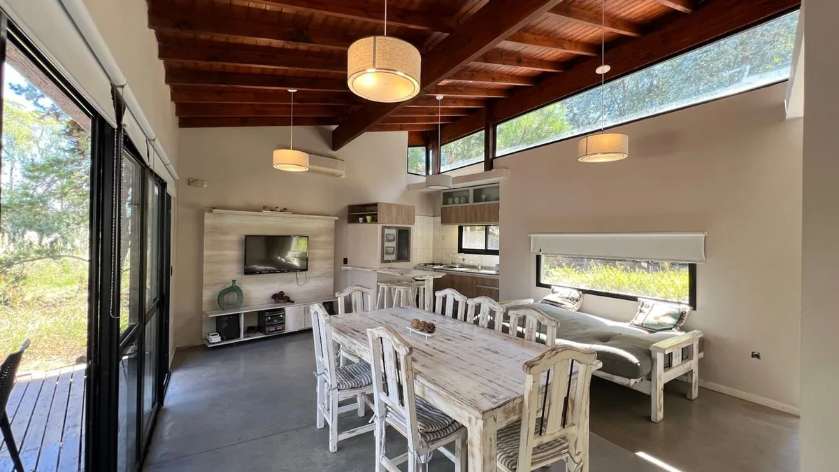 venta casa 3 amb con Hidromasaje Costa del Este foto 2