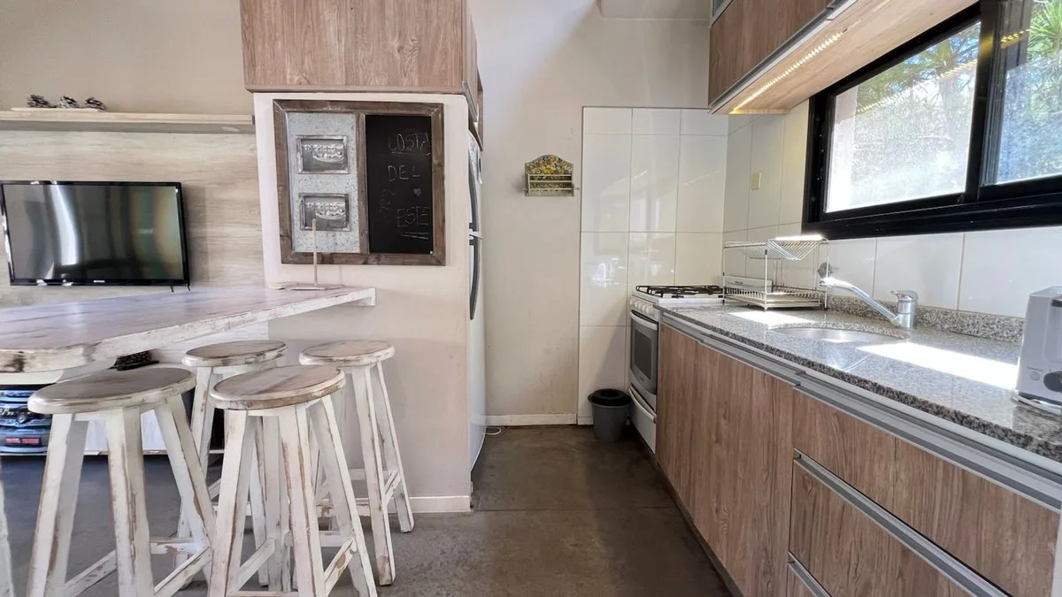 venta casa 3 amb con Hidromasaje Costa del Este foto 3