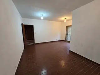 ALQUILER DE DEPARTAMENTO 3 AMBIENTES EN PLANTA BAJA - BARRIO COCA COLA foto 4