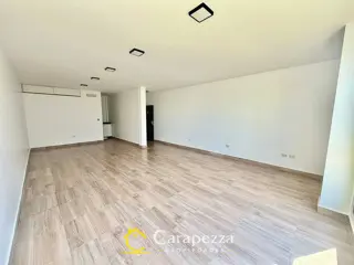 Oficina Comercial / Local En 1° Piso en Alquiler en Villa Bosch foto 4