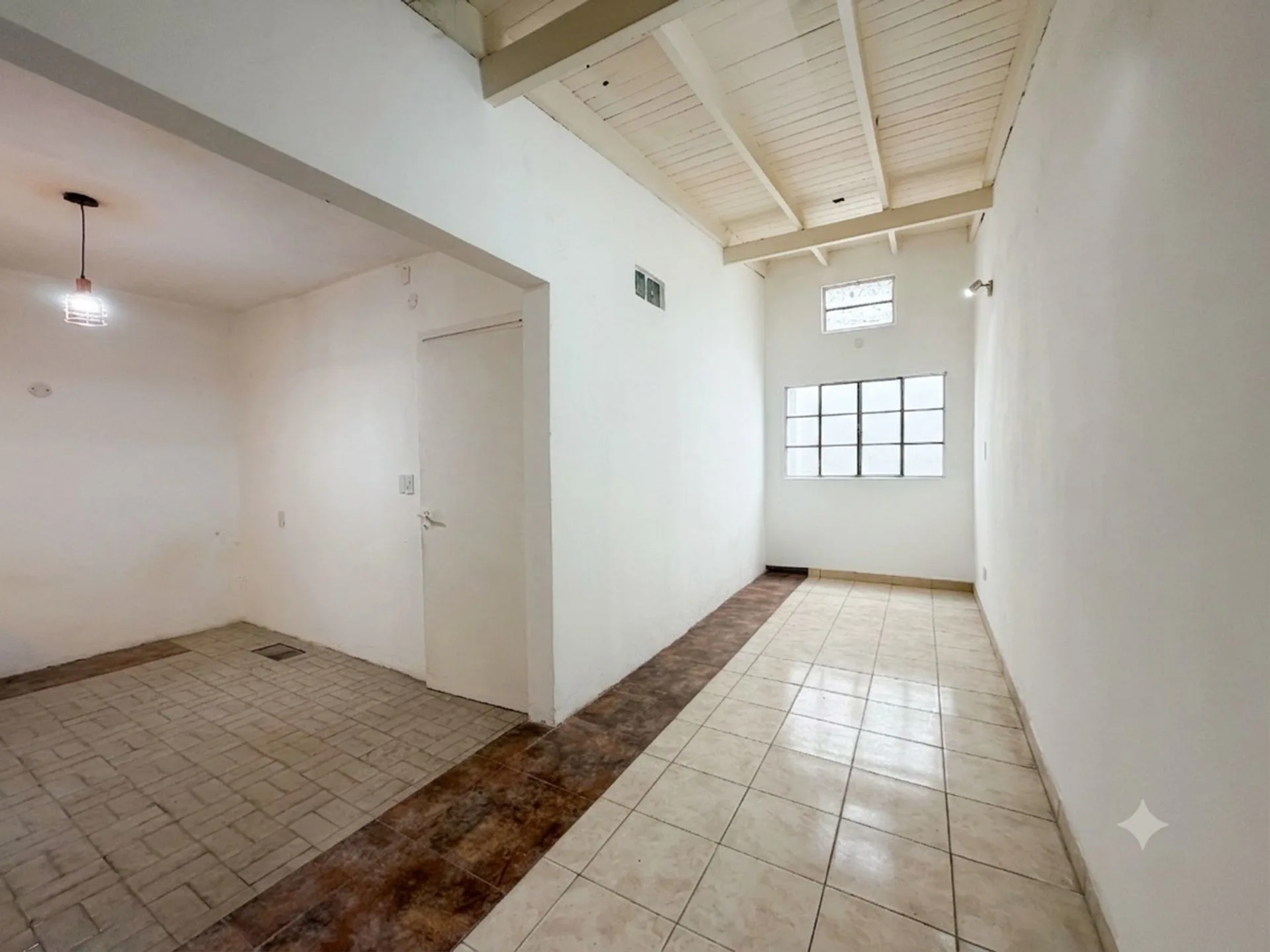 PH de un dormitorio en centro de V. Mitre foto 2
