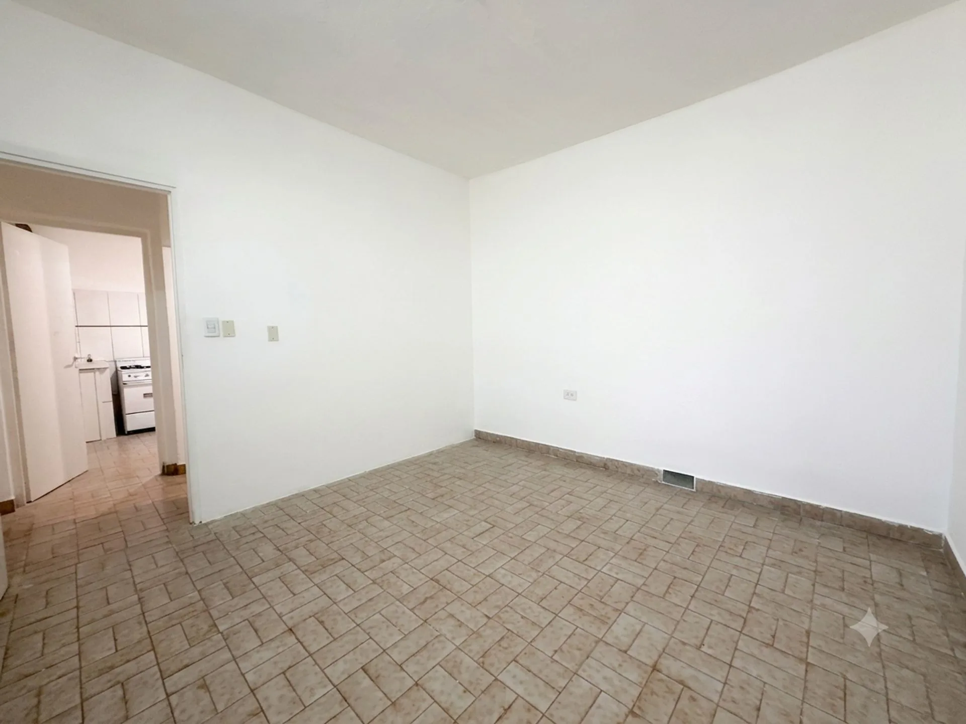 PH de un dormitorio en centro de V. Mitre foto 5
