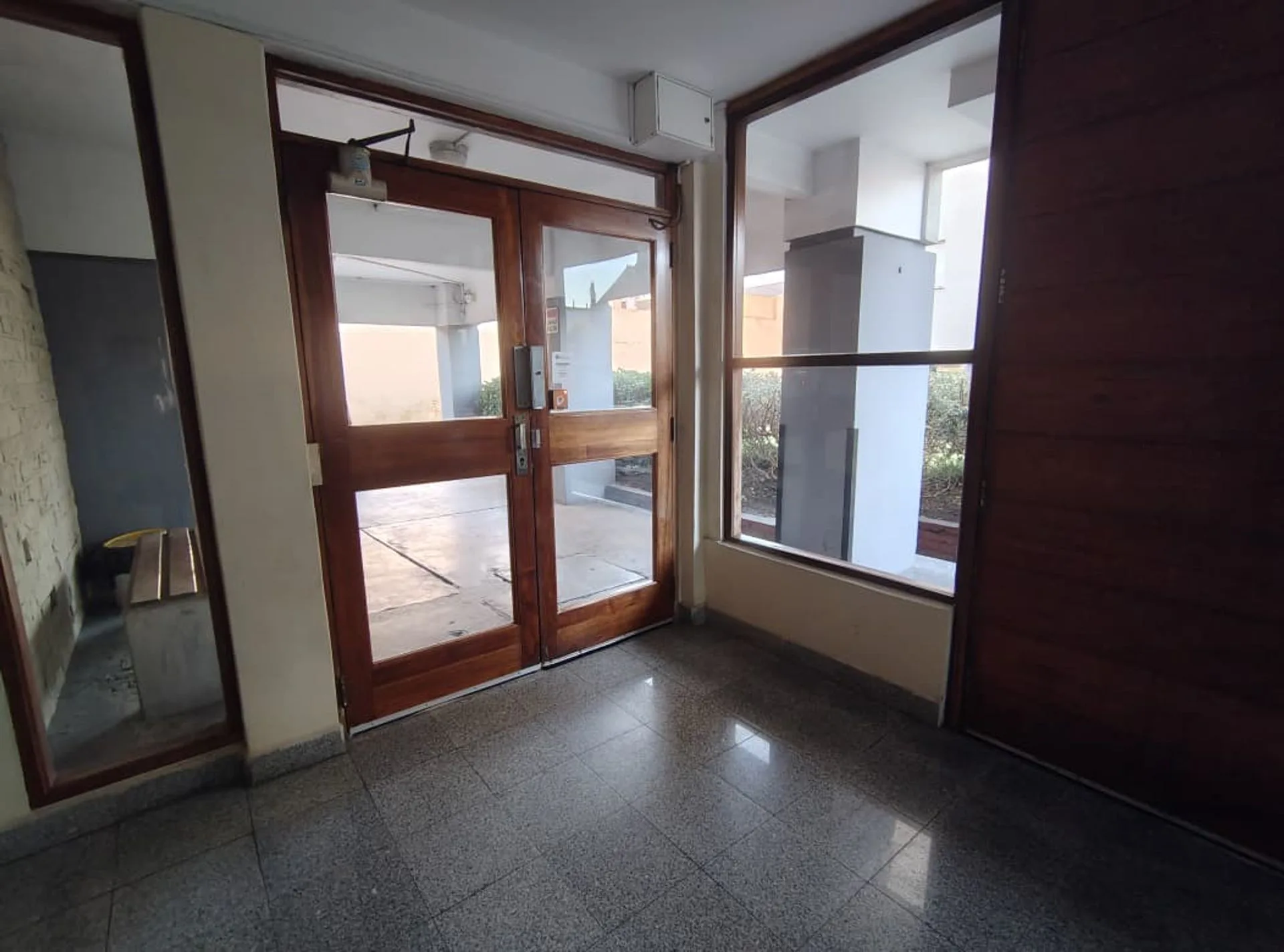 VENTA DEPARTAMENTO 3 AMB C COCHERA DON BOSCO foto 3