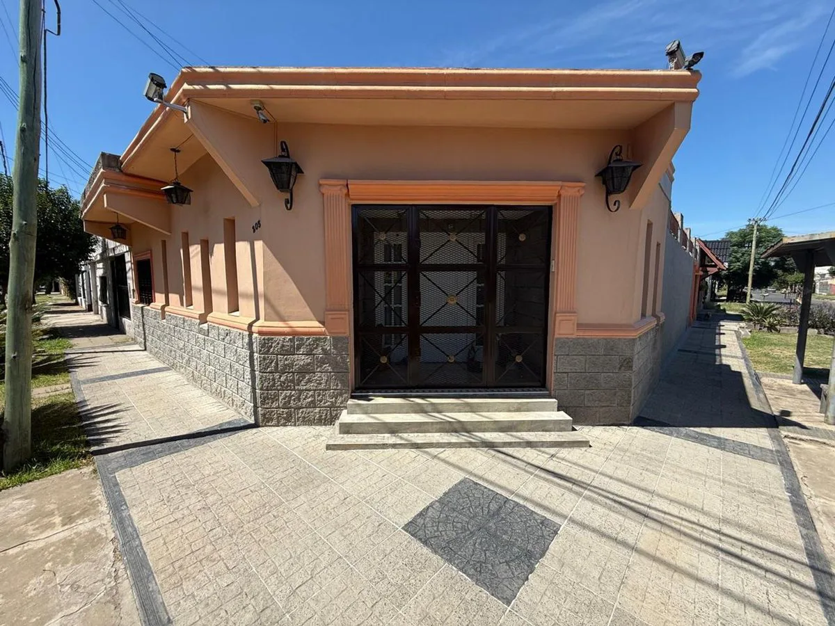 VENTA CASA 3 AMBIENTES EN MORON foto 2