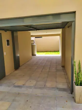 OPORTUNIDAD Excelente duplex 3 amb + cochera doble + patio foto 2