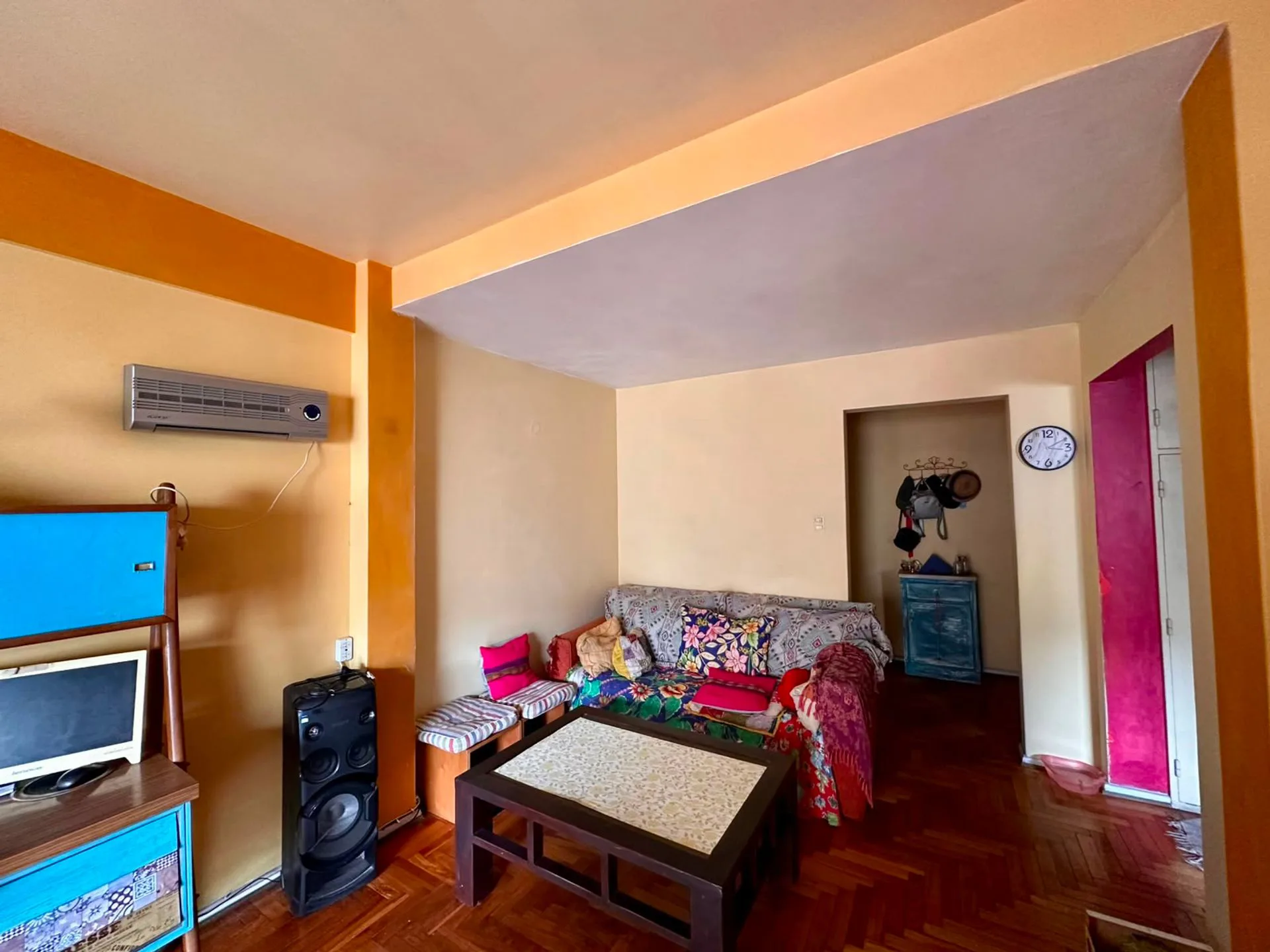 Venta depto 2 amb. con balcón corrido Recoleta foto 3