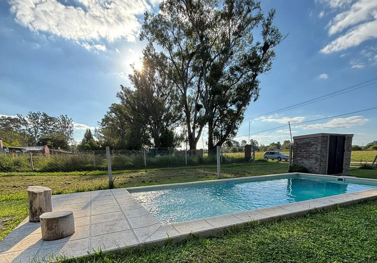 VENTA CASA QUINTA EN SAUCE VIEJO CON PILETA foto 2