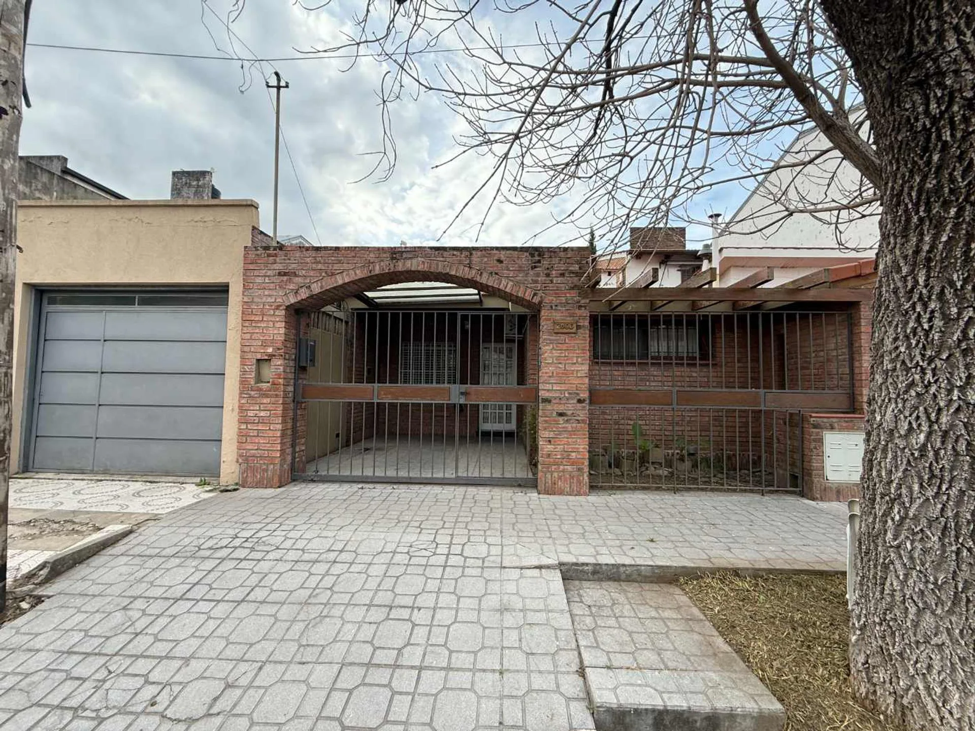 Venta | Casa 4 Dorm. Centro Santo Tomé foto 2
