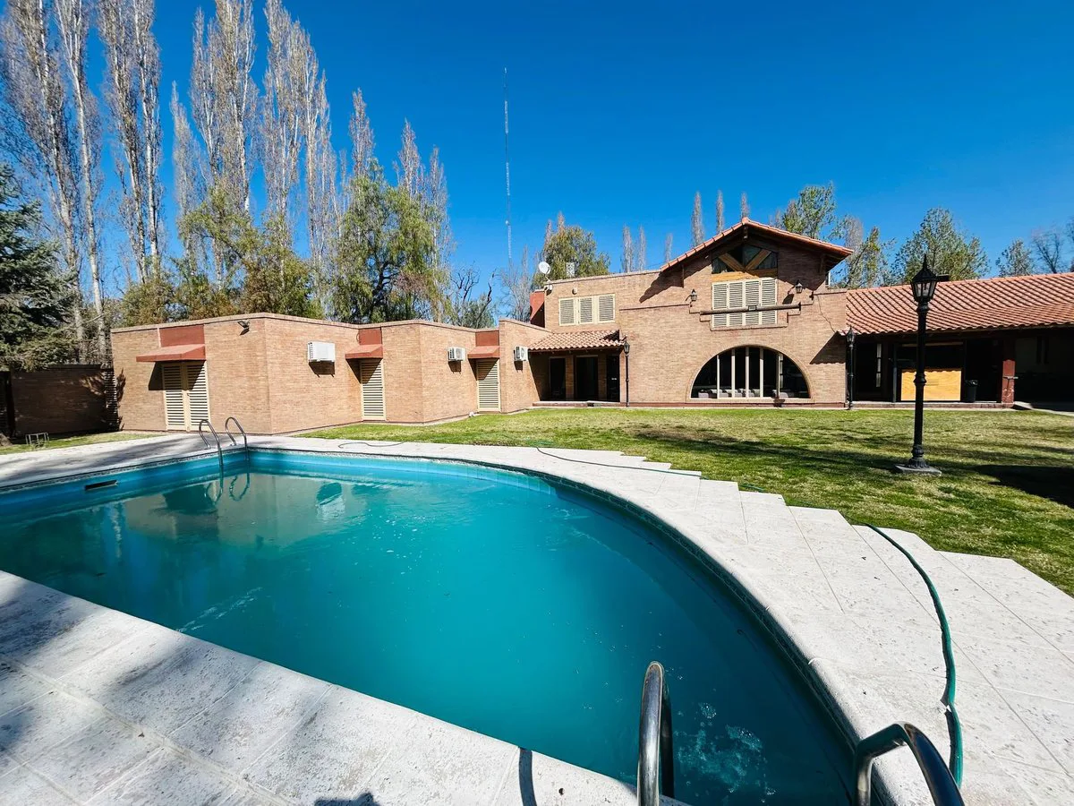 VENTA GRAN CASA BESARES, CHACRAS DE CORIA foto 4
